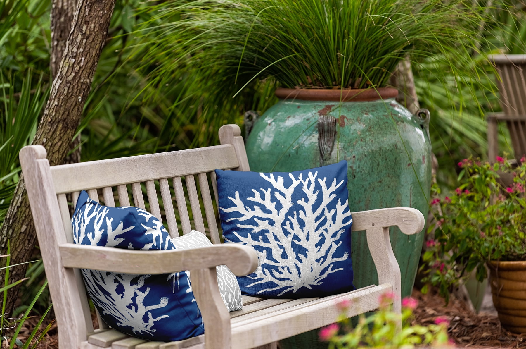 20" x 20" Simply Daisy Big Seaweed Indoor/Outdoor Pillow, Nautical Navy Qty 1