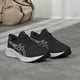 thumbnail image 2 of Zapatillas para correr ASICS Gel-Excite 10 para mujer, color negro/blanco 9.5, 2 of 9