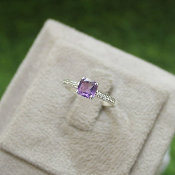 natural amethyst ring purple gemstone promise ring cushion cut February birthstone ring silver ring