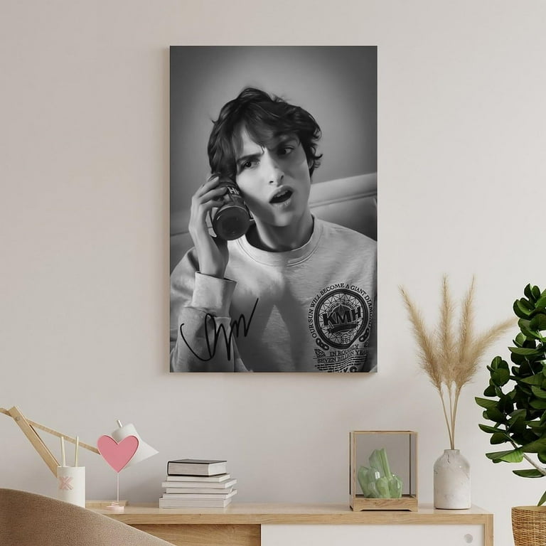 Black Whtie Funny Finn Wolfhard Signed Poster Prints Canvas Wall