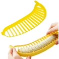 thumbnail image 1 of Cortador de plátano, herramienta práctica de cocina, cortador de plástico para ensaladas y frutas (2 piezas), 1 of 4