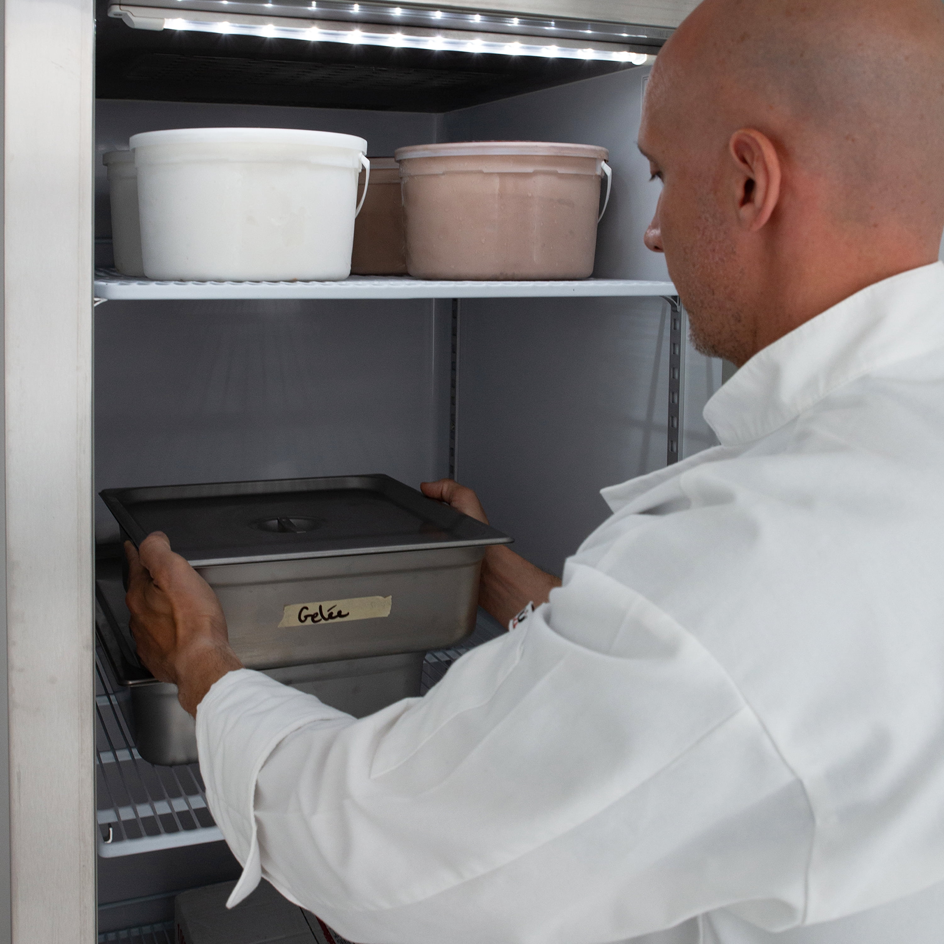 Maxx Cold V-Series 1 Door Reach-In Freezer, Bottom Mount, 27"W, 19 cu. ft. Storage Capacity, in Stainless Steel (MVF-23FDHC)