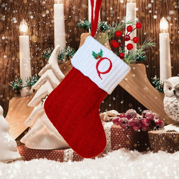 Calcetines navideños con iniciales bordadas | Calcetines de punto para decorar la chimenea | Regalos personalizados para la familia | Juego de decoración festiva para el hogar (1 unidad)