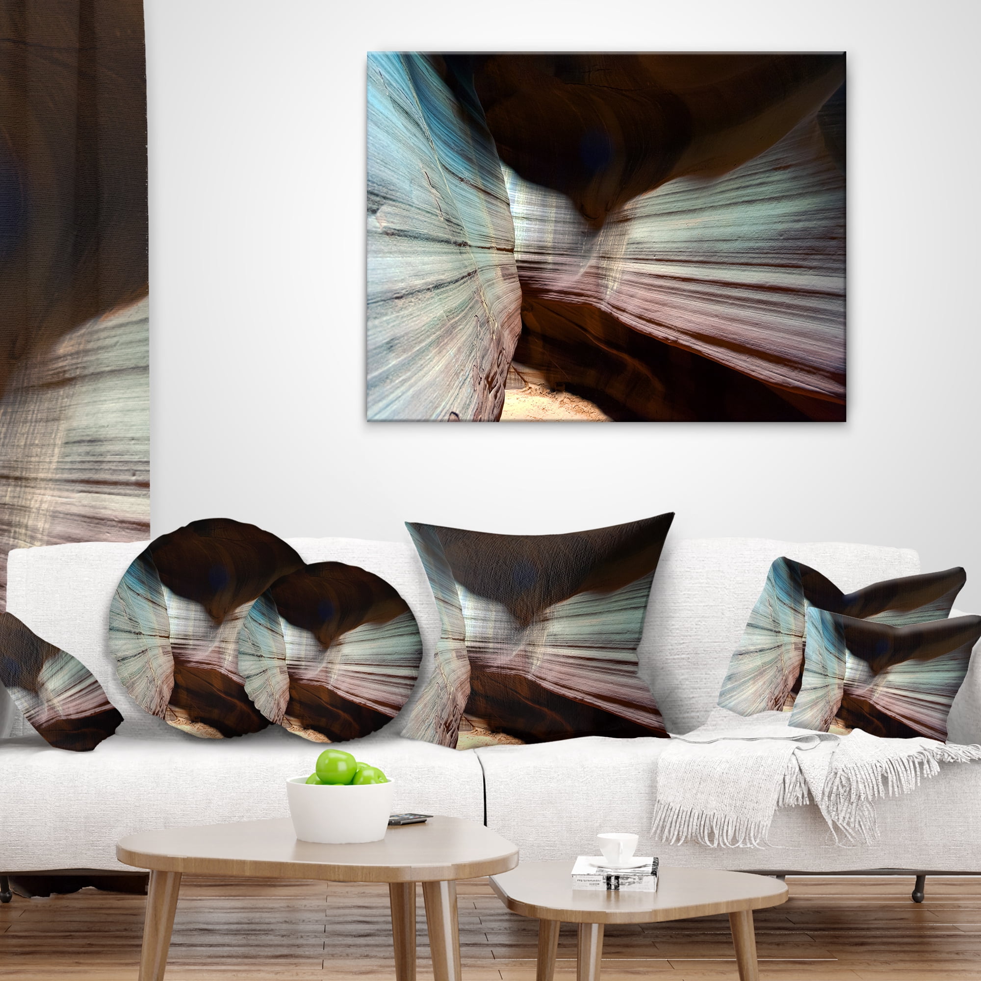 Designart Antelope Canyon Arizona - Landscape Photo Throw Pillow - 18x18