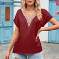 thumbnail image 3 of Top de manga corta con cuello en V y encaje satinado, elegante, transpirable, suelto, Top de verano para mujer para el trabajo, rojo vino M, 3 of 6