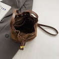 thumbnail image 2 of Bolso Tipo Cubo para Mujer Hombro Con Cordón Cruzado Gamuza El (caqui), 2 of 8