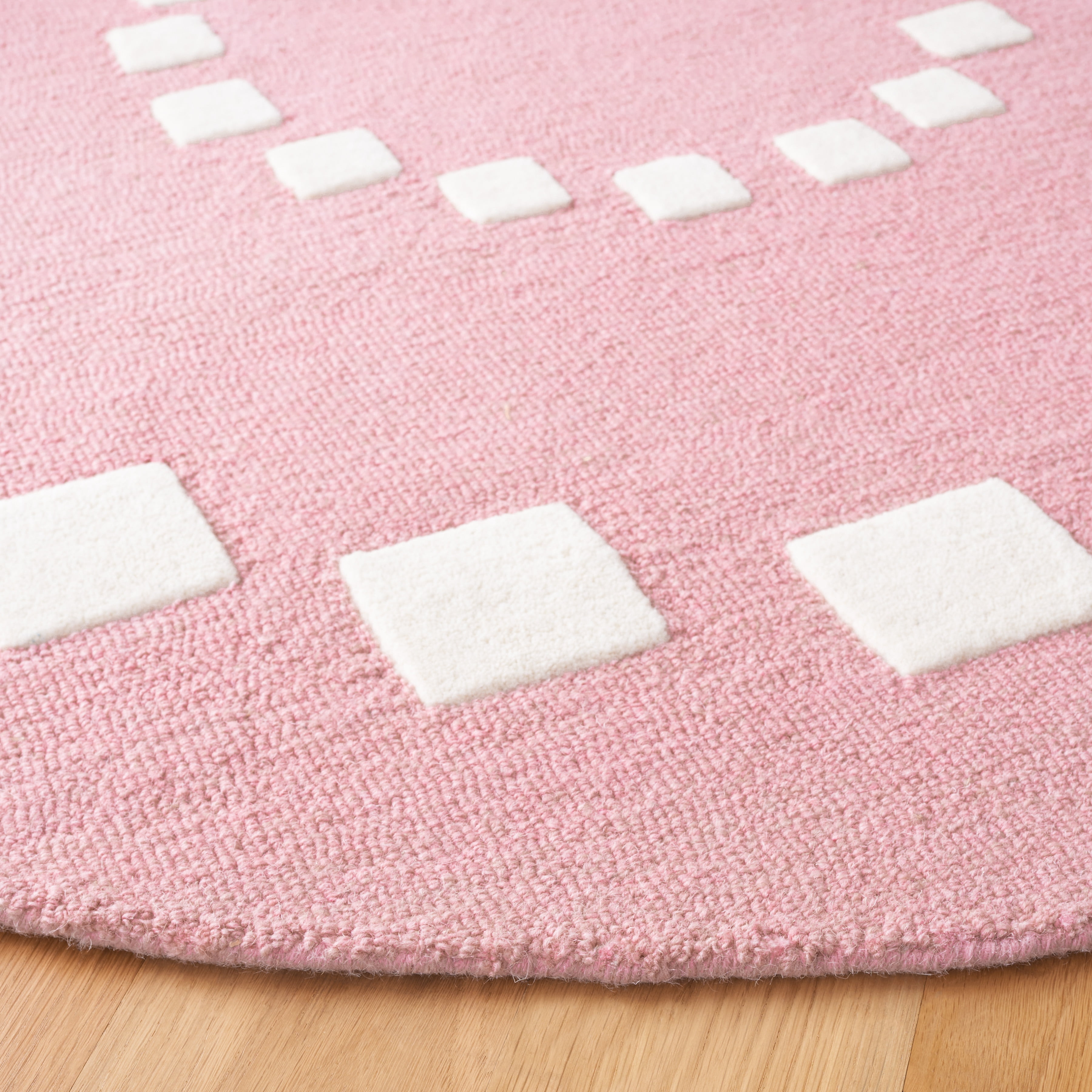 SAFAVIEH Kids Swirling Squares Area Rug, Pink/Ivory, 5' x 5' Round