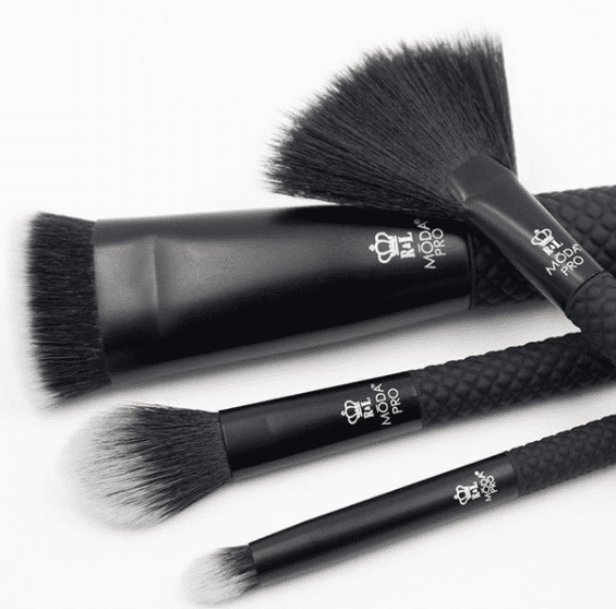 Moda Pro Iconic Glow Makeup Set, Black, 4 Piece