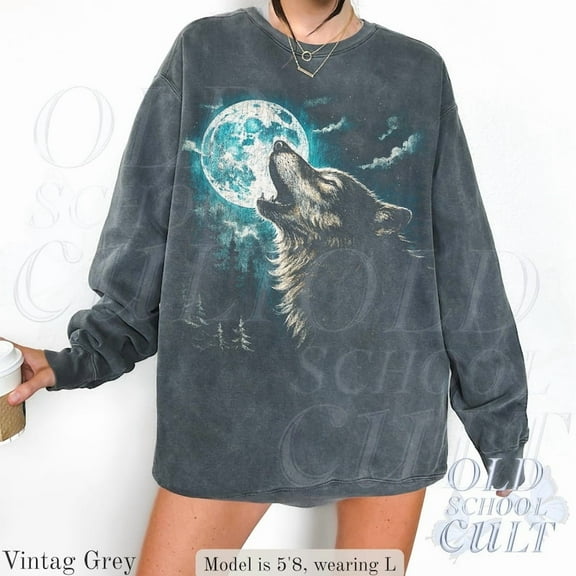 Howling Wolf Moon Sweatshirt | Vintage Wildlife Forest Pullover