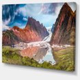 thumbnail image 2 of Glacier et Lac au Lever du Soleil Panorama, 2 of 3