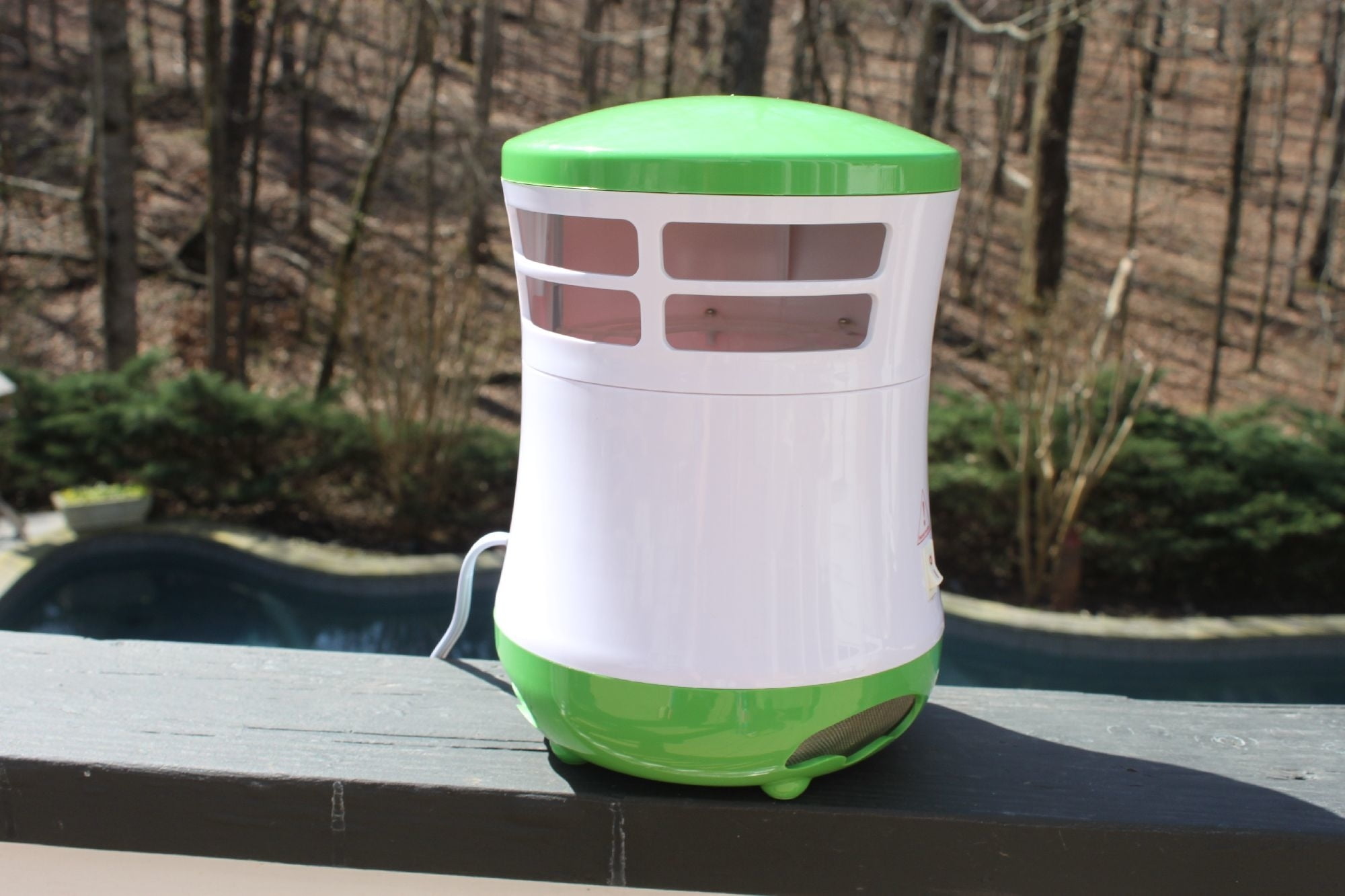 Ecogecko Bug Catcher Indooroutdoor Mosquitoflying Insect Trapper (75369 Green) Walmartcom Ecogecko Bug Catcher Indooroutdoor Mosquitoflying Insect Trapper (75369 Green) Walmartcom