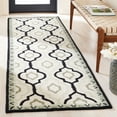 thumbnail image 3 of SAFAVIEH Chelsea HK740A Hand-hooked Ivory / Black Rug, 3 of 10