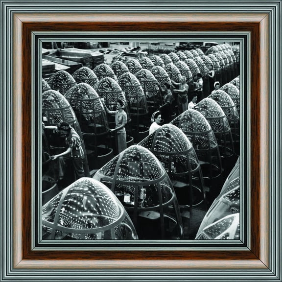 Specialized Plexiglas Nose of an Airplane, Army Veteran Gift, Historical Picture Frame, 10x10 8544