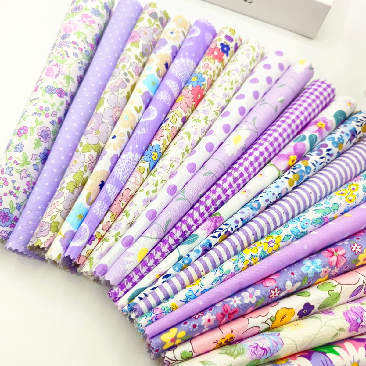 iMzoon 22Pcs 10" Cotton Fabric Quilting Squares,No Repeat Floral Charm Pack, Precut Pink Fabric for Sewing with Wavy Edges, DIY Scrapbooking Craft Supplies Purple