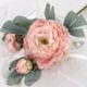 thumbnail image 2 of Flores artificiales rosa blanca falsa rosa y peonía de seda con hojas verdes para centros de mesa de boda DIY decoración nupcial, 1 Uds., 2 of 5