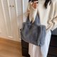 thumbnail image 2 of Bolso de felpa para mujer, bolso de mano de gran capacidad de moda de invierno, bolso de hombro para mujer, bolso de felpa suave, 2 of 6