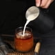 thumbnail image 1 of 1pc Jarra para leche de material acero inoxidable Jarra para leche para leche Cappuccino Latte Art Jarra Herramienta Leche E 350ml negro Yotijar jarra de espuma de leche, 1 of 9