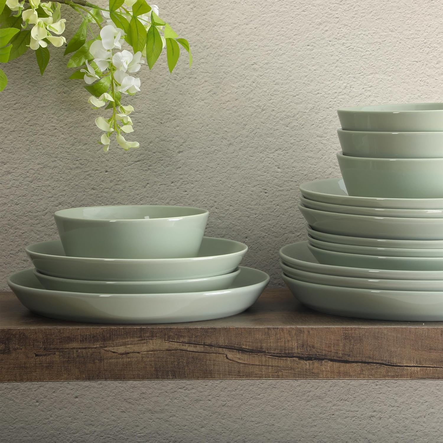Gibson Home Oslo Dinnerware Set for 4, 16-Piece White Porcelain Plates and Bowls — Ceramic Dish Set | Microwave & Dishwasher Safe