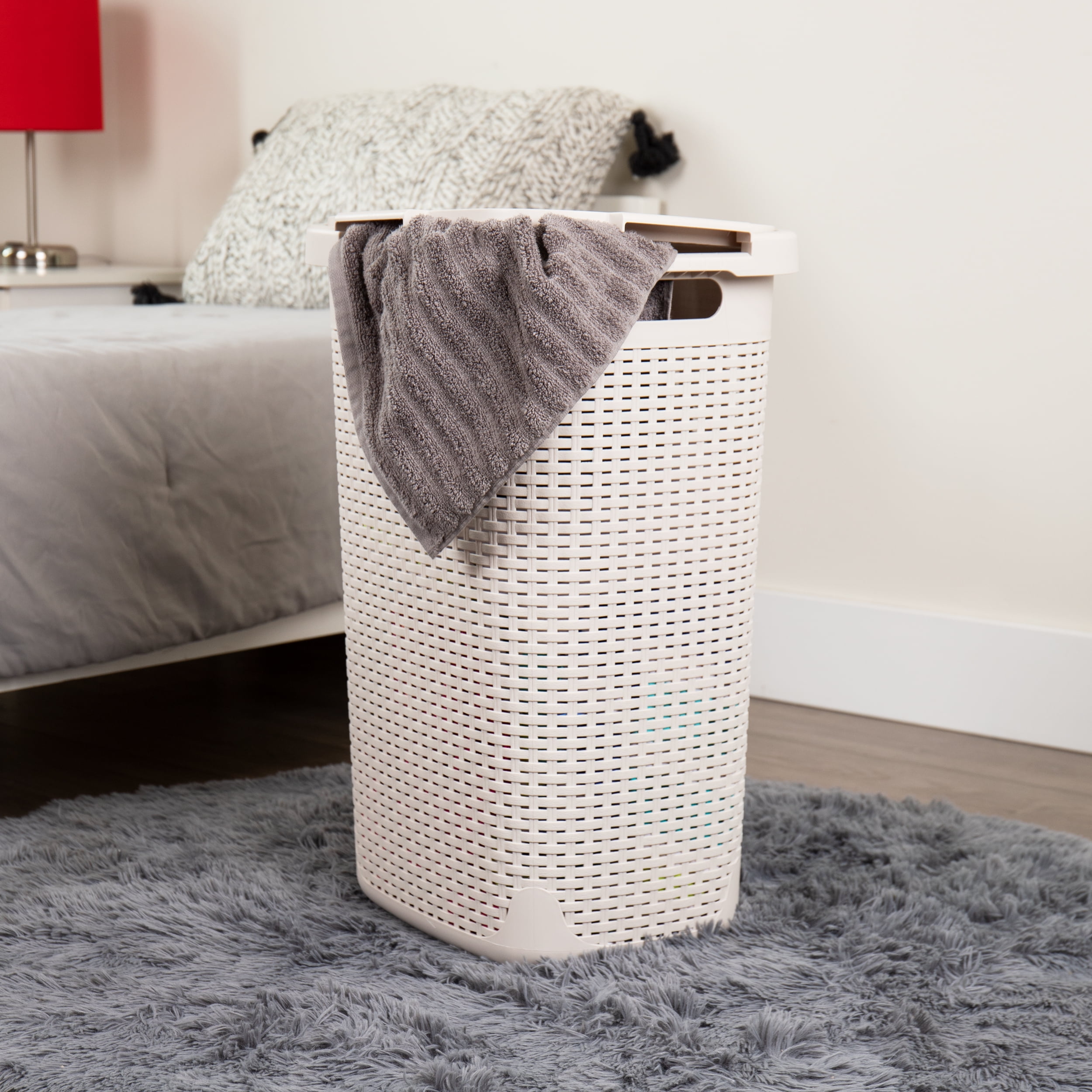 Mind Reader 60L Slim Laundry Hamper Clothes Basket, Lid, Plastic, 17.65"L x 13.75"W x 24.15"H, Ivory
