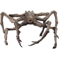 thumbnail image 1 of Figura de acción McFarlane Toys The Witcher Kikimora Mega con accesorio, 1 of 3