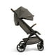 thumbnail image 4 of Cochecito Nuna Trvl Lx Granite de hasta 22,68 kg con bolsa de transporte, 4 of 10