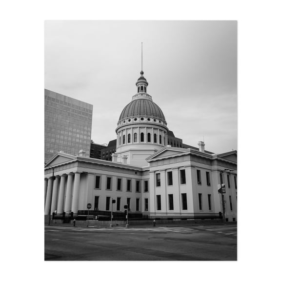 Old Courthouse, St. Louis B&W - St. Louis Missouri Photography Unframed Wall Art Print 5 x 7 inches