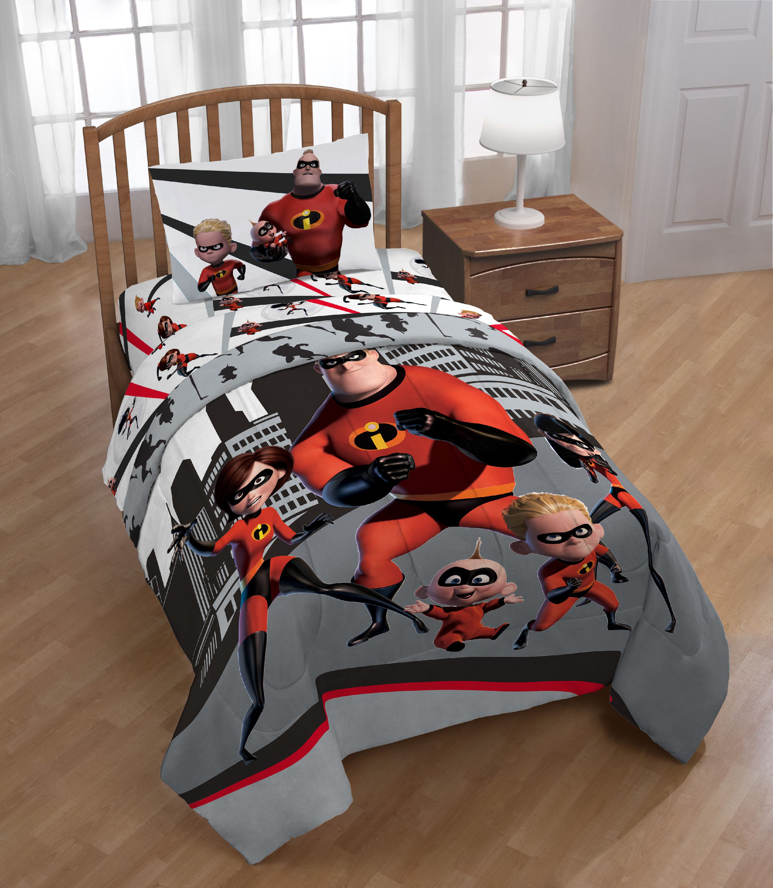 Disney Incredibles 2 Kids Twin Size Comforter Blanket Reversible Design Bedding 