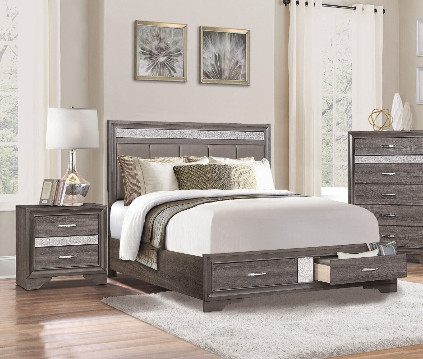 Valencia 4-piece Eastern King Bedroom Set Black