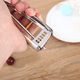 thumbnail image 4 of Capacidad para 2 cucharadas, acero inoxidable 18/8 de primera calidad para hornear galletas, cupcakes, muffins y helado, 4 of 7