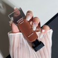 thumbnail image 3 of PinkyFocus Black Mirror Lip Glaze Espejo Lip Glaze Película duradera que no se desvanece Bloque de hielo transparente Lip Mud Femenino, 3 of 6