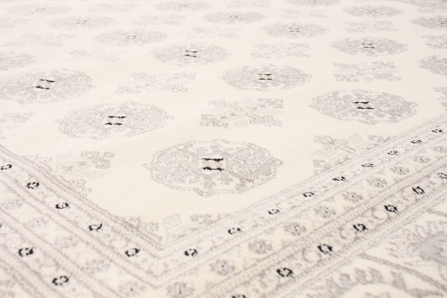 Tekke Oriental Area Rug for Living Room