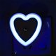 thumbnail image 4 of Decoración del hogar, decoración de habitaciones, decoración de paredes, luz nocturna LED enchufable en forma de corazón con sensor de anochecer al amanecer, encendido automático por la noche y apagad, 4 of 6