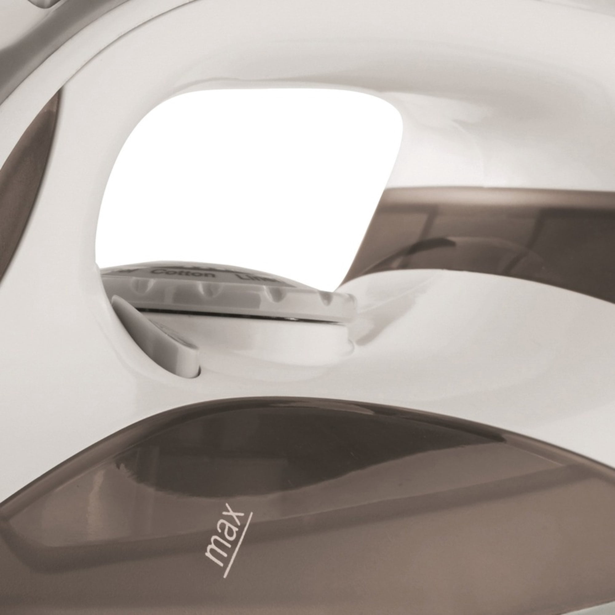 Brentwood MPI-90 Steam Iron With Auto Shut-Off, White
