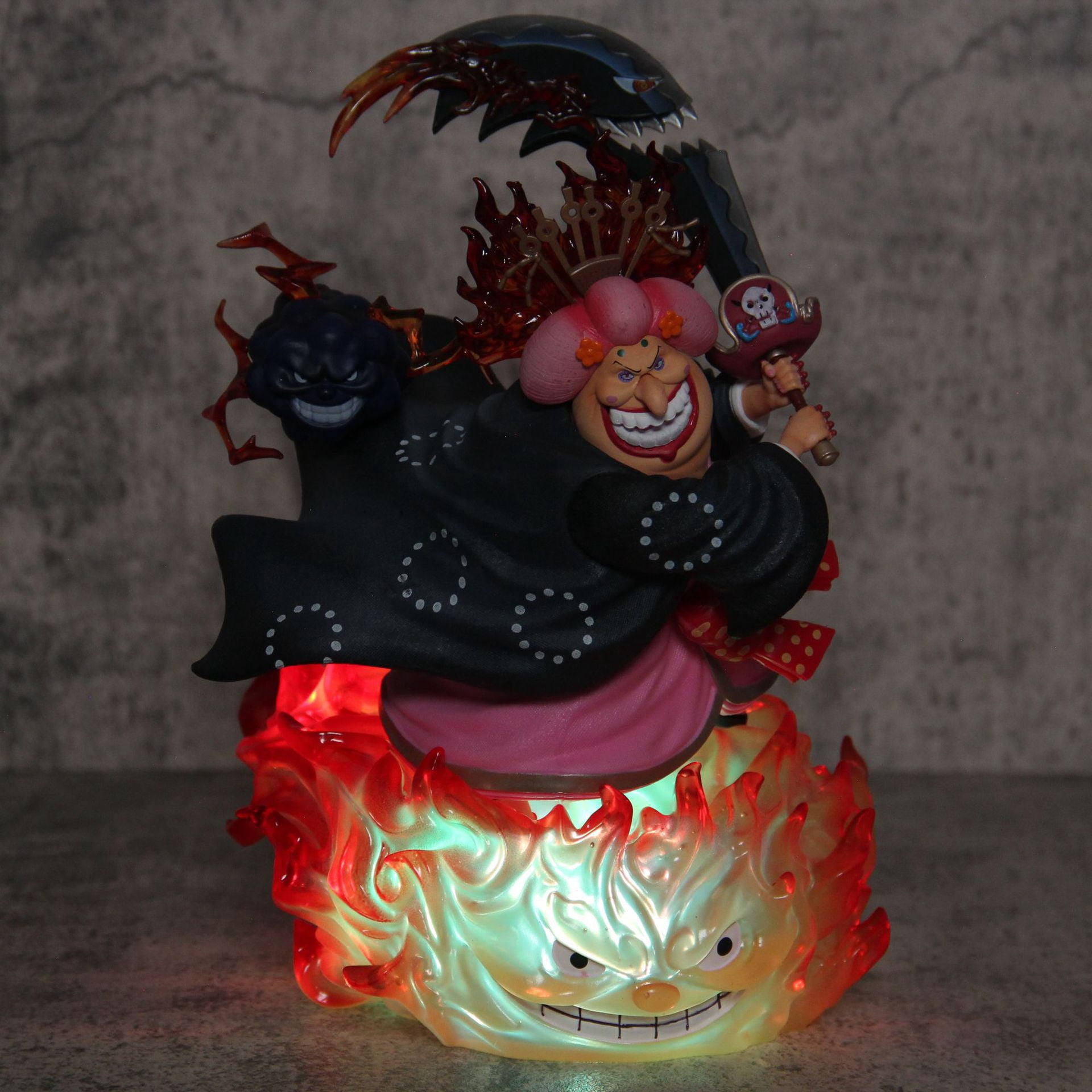 Resonance Sea Emperor Big Sea Aunt Anime Figure Model