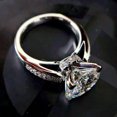 thumbnail image 2 of Womens Ring with Zircon Inlaid Four-Claw Bud Artificial Diamond and Geometric Design for Fashion Jewelry or a European American Look, 2 of 4