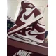 thumbnail image 4 of N I-K-E A i r-Jor-dan 1 Retro High OG White/Team Red, 4 of 5
