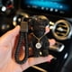 thumbnail image 1 of LLavero de oso de diamantes de imitación creativo de lujo hecho a mano, llavero de oso de Animal Punk a la moda para mujer, colgante para bolso de coche, llaveros de regalo xuanjing unisex, 1 of 2