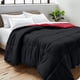 thumbnail image 2 of Edredón de Plumón Alternativo Reversible Bare Home Colección 1800 Tamaño King/Cal King Negro/Rojo, 2 of 8
