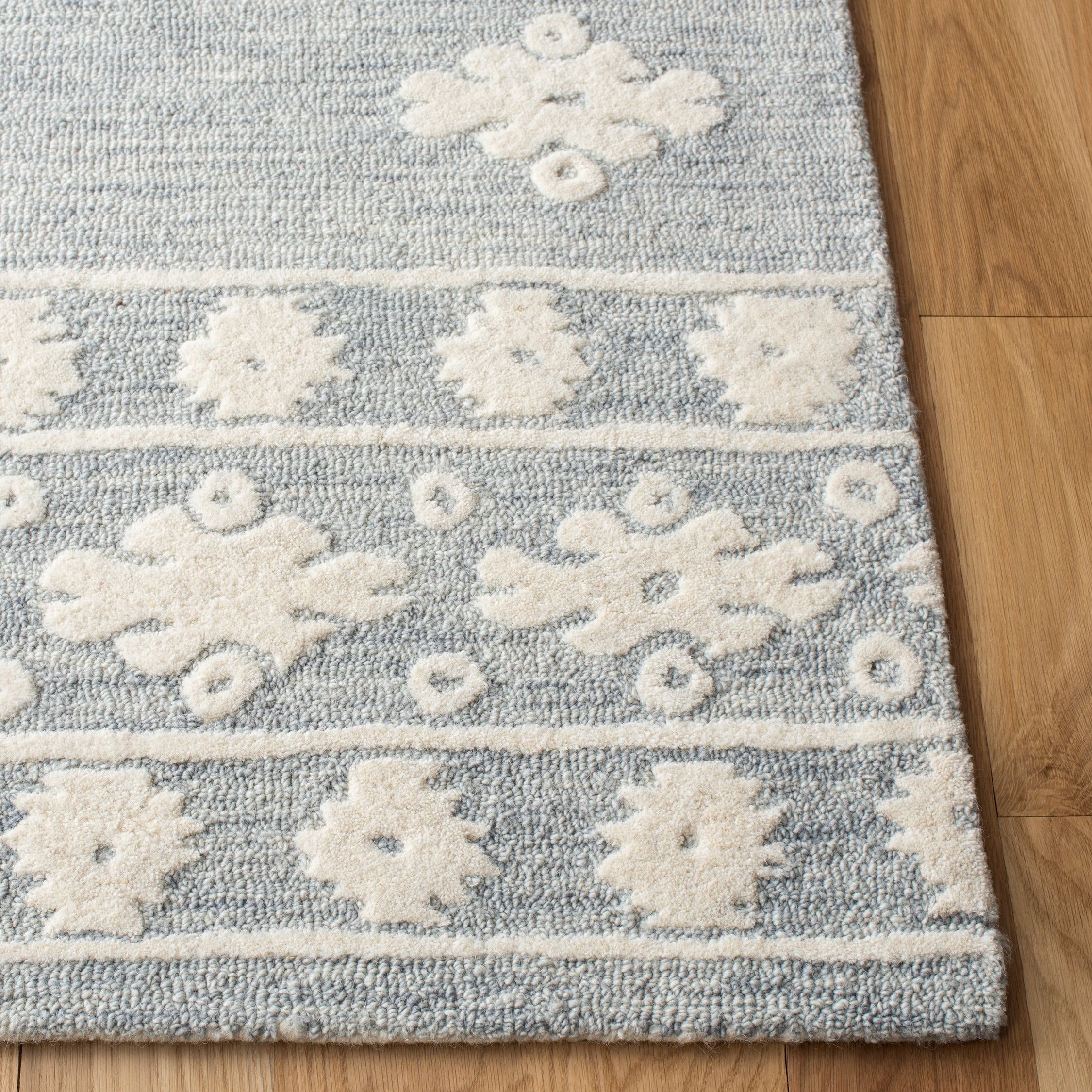 SAFAVIEH Aspen Kerry Geometric Area Rug, Light Grey/Ivory, 7' x 7' Square