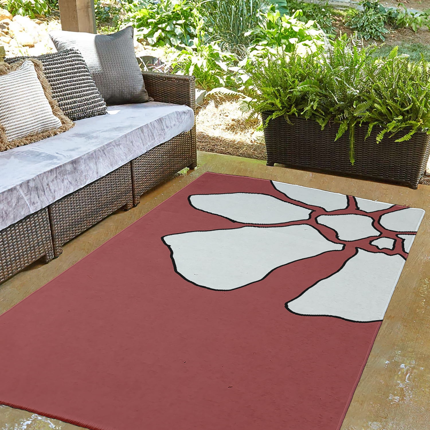 Simply Daisy 3' x 5' Coral Petal Lines Spring Chenille Indoor/Outdoor Rug