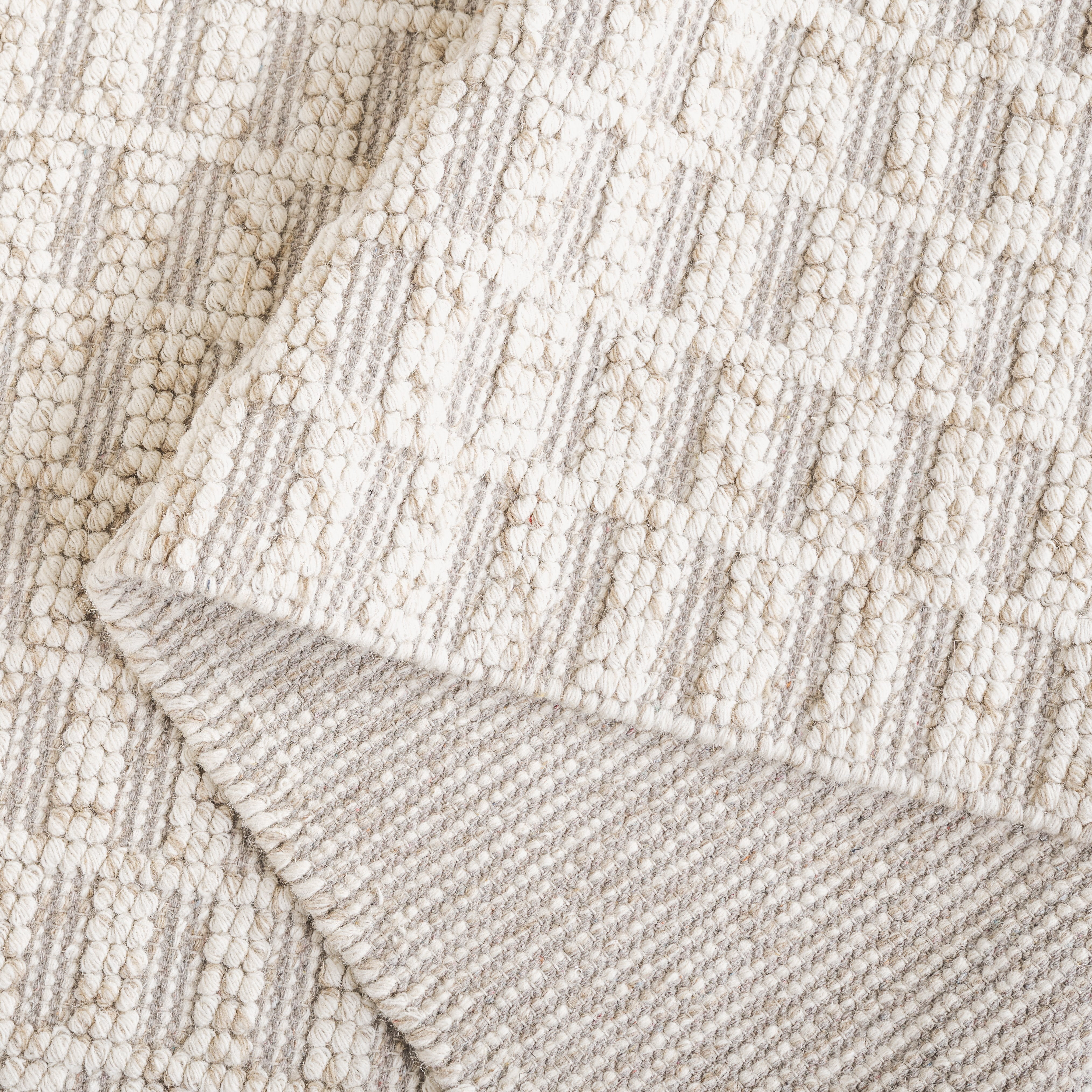 SAFAVIEH Natura Cleto Geometric Area Rug, Brown/Ivory, 6' x 6' Round