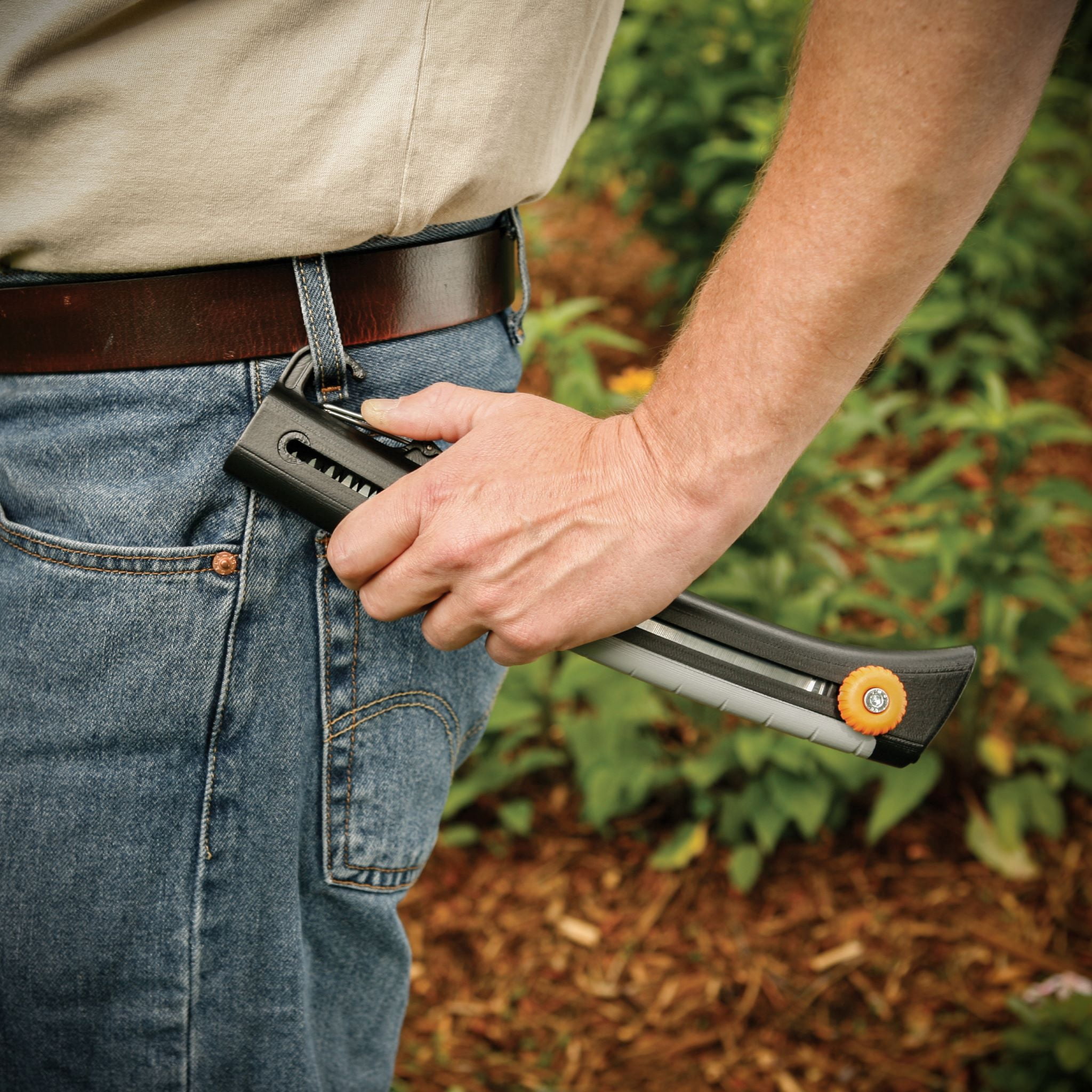 Fiskars Bypass Pruner and Saw Garden Tool Set with Steel Blades and Non-Slip Handles