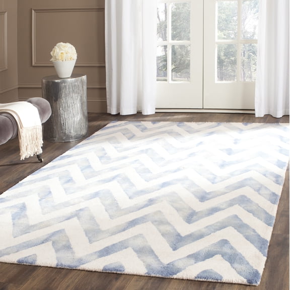 Safavieh Dip Dye Lara Distressed Wool Area Rug, Ivory/Blue, 5' x 8'