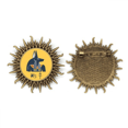 thumbnail image 1 of Pin de gancho de metal vintage con forma de sol decoracion patron antiguo Egipto, 1 of 3