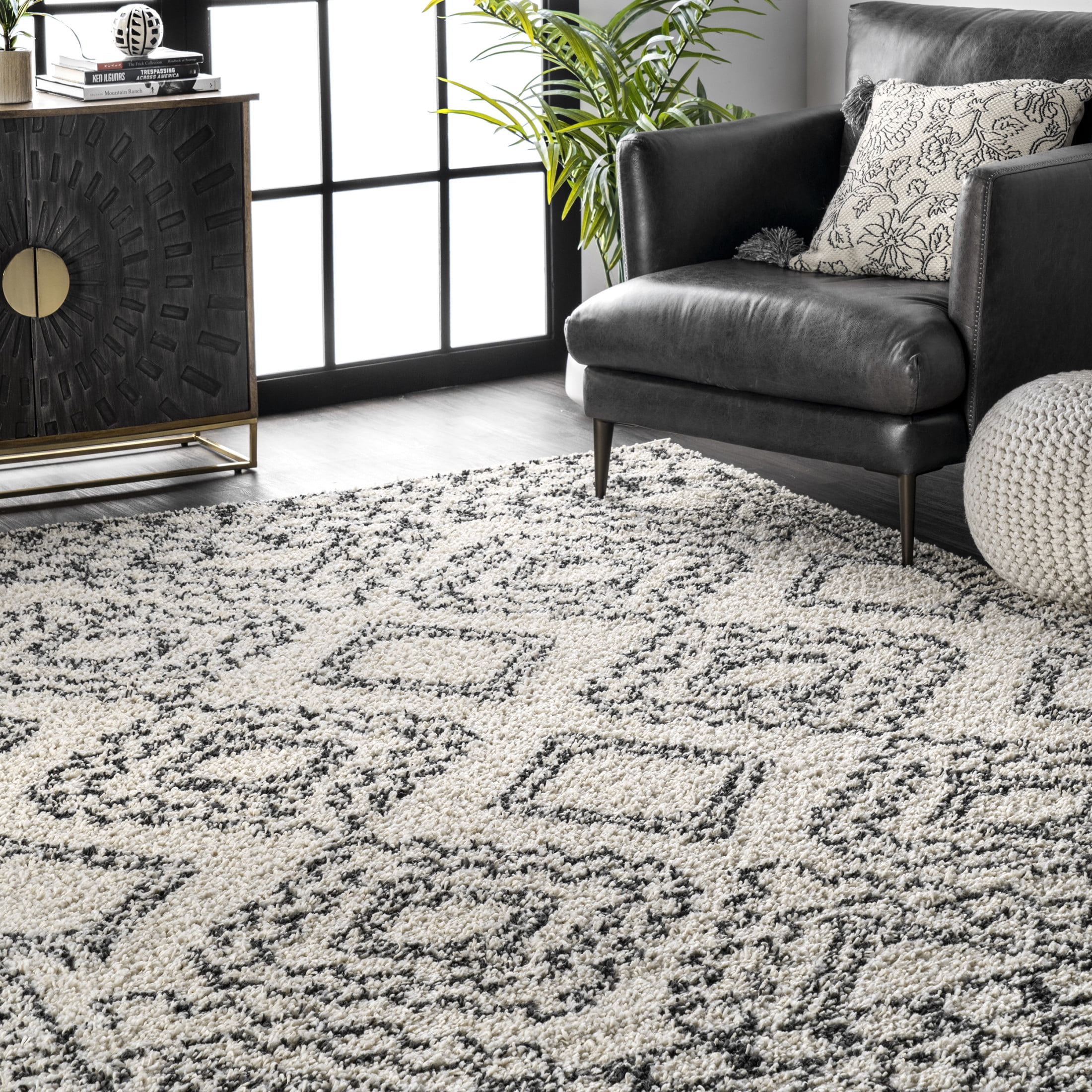 nuLOOM Lacey Moroccan Geometric Shag Area Rug, 2' 8" x 6', Runner, Lacey Off-white