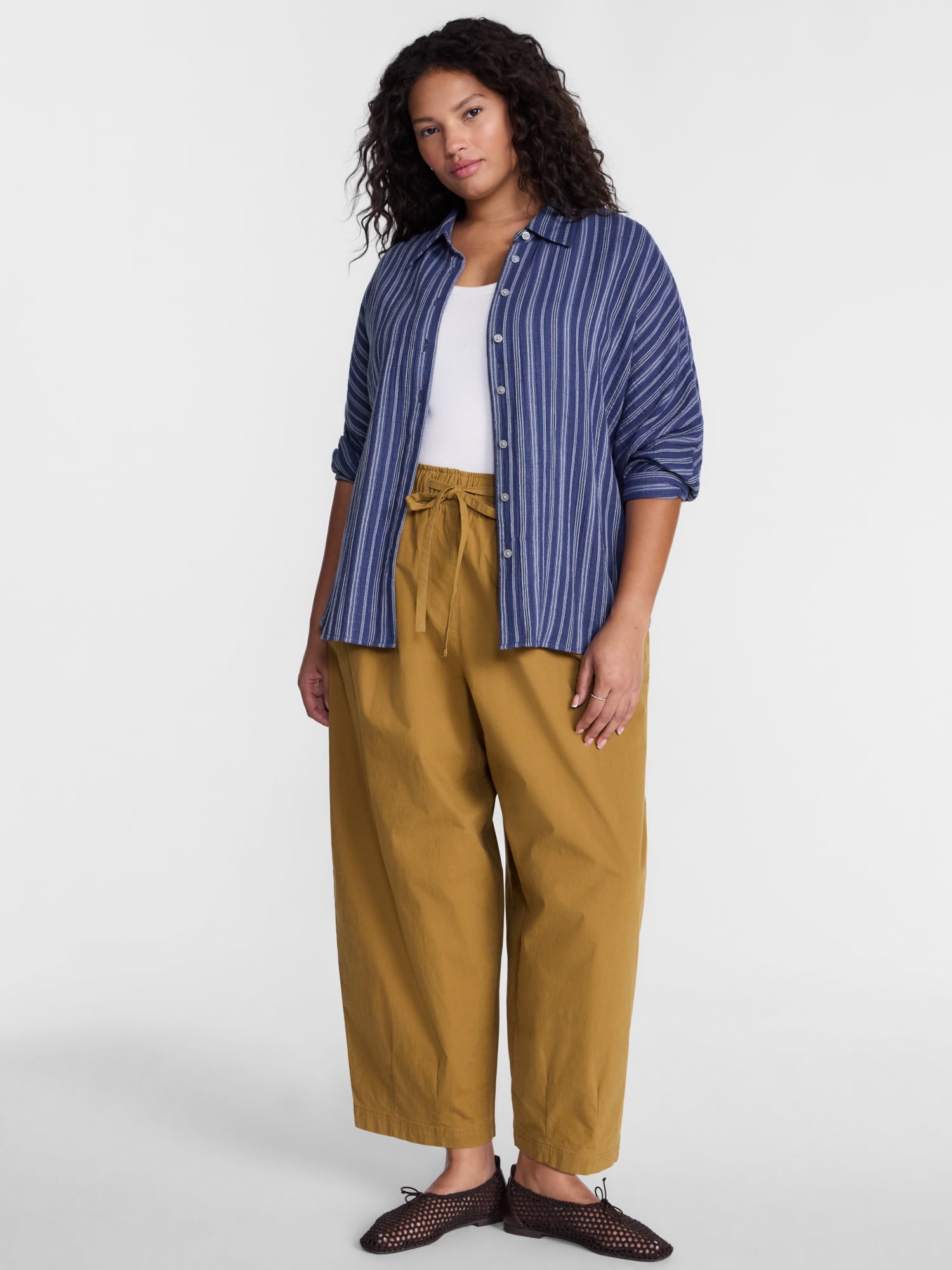 Terra & Sky Women's Plus Button Front Woven Shirt with Long Sleeves, Sizes 0X- 5X