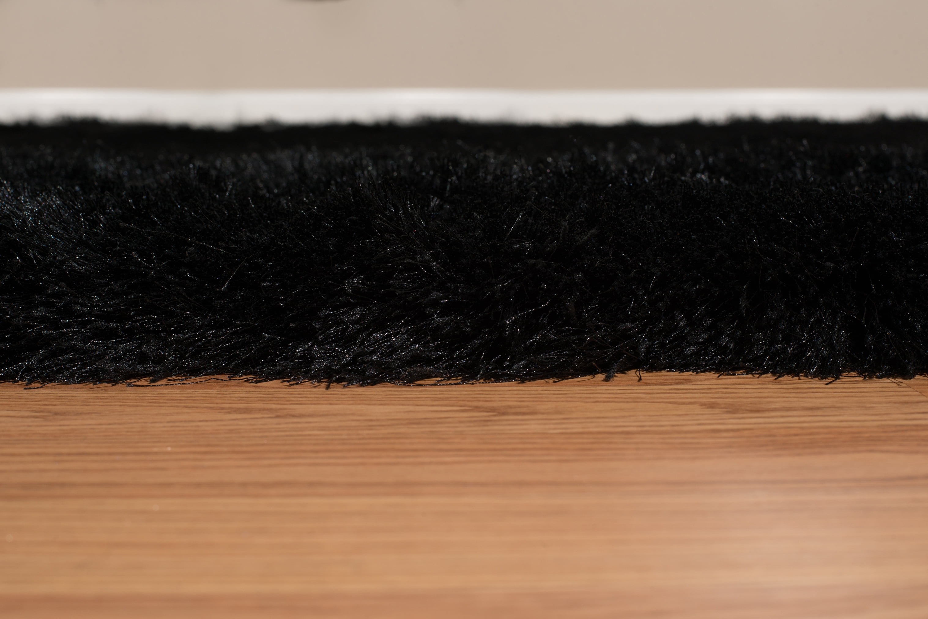 United Weavers Benella Catalina Black Woven Polyester Black Area Rug