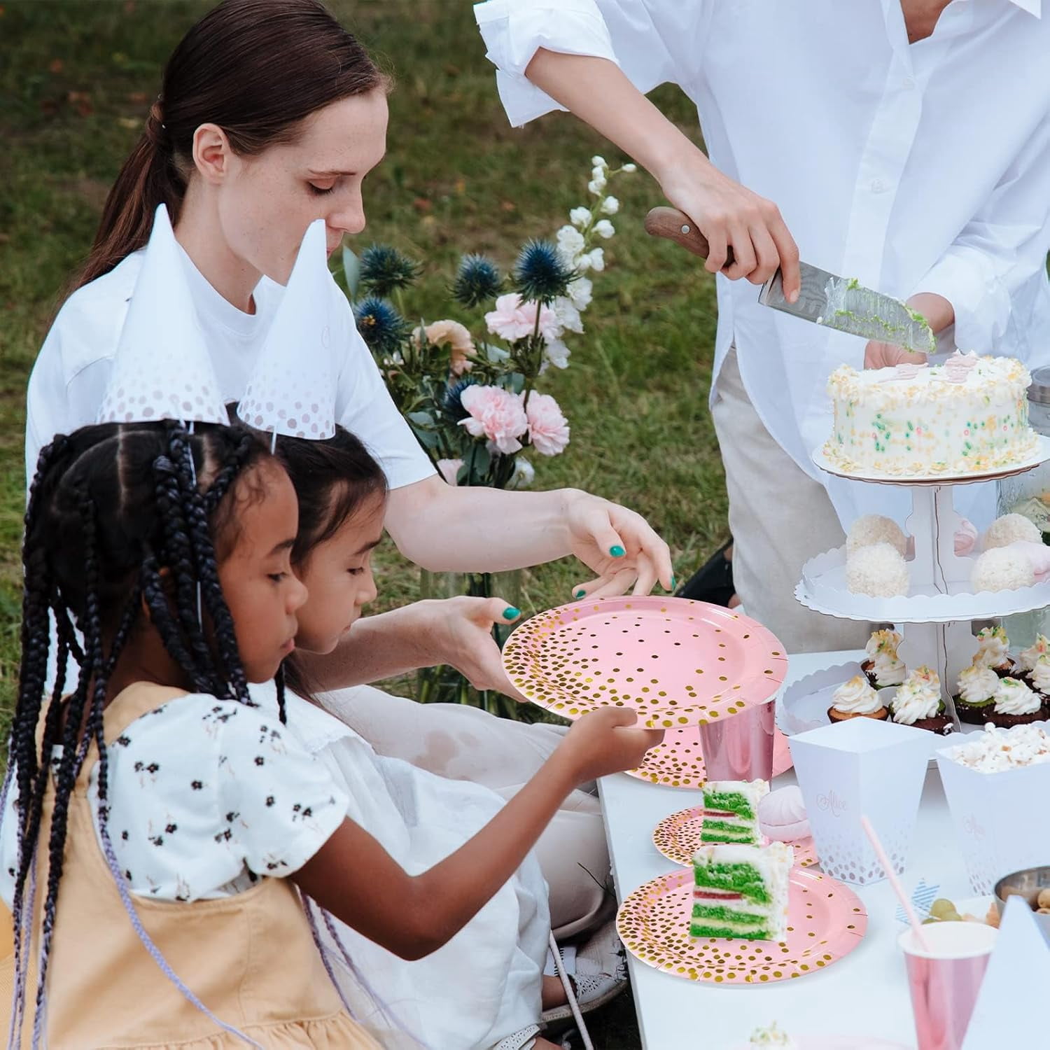 Pink and Gold Party Supplies, 100 Pack - 50 x 9" & 50 x 7" Disposable Paper Plates for Birthday, Wedding, or Any Party Decorations