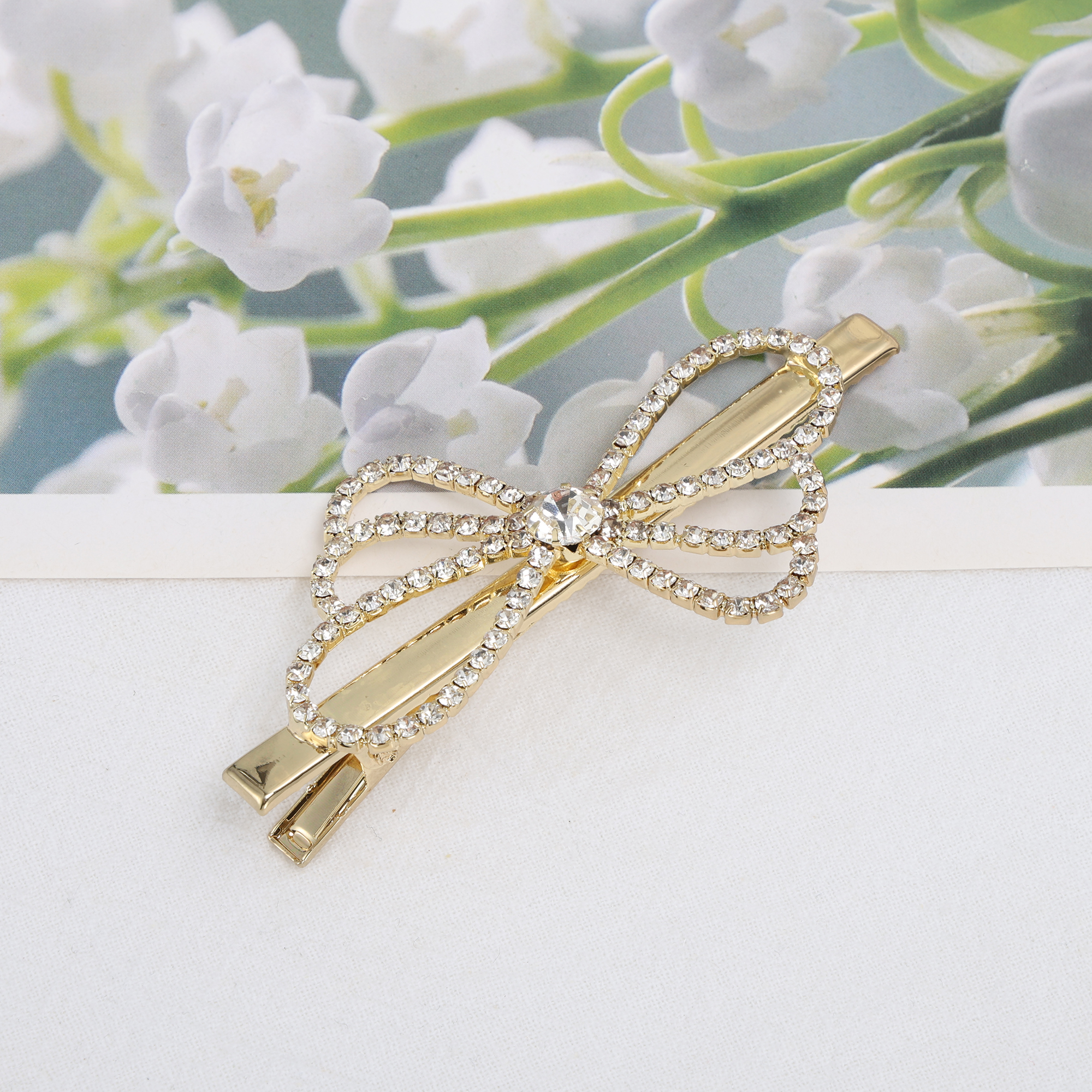Unique Bargains Butterflies Hair Clip in Gold Tone for Any Occasion and Hairstyle