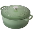 thumbnail image 4 of Olla de hierro fundido esmaltada EDGING CASTING para horno holandés con tapa para hornear pan, cocinar, doble asa, 7 cuartos, verde pistacho, 4 of 5
